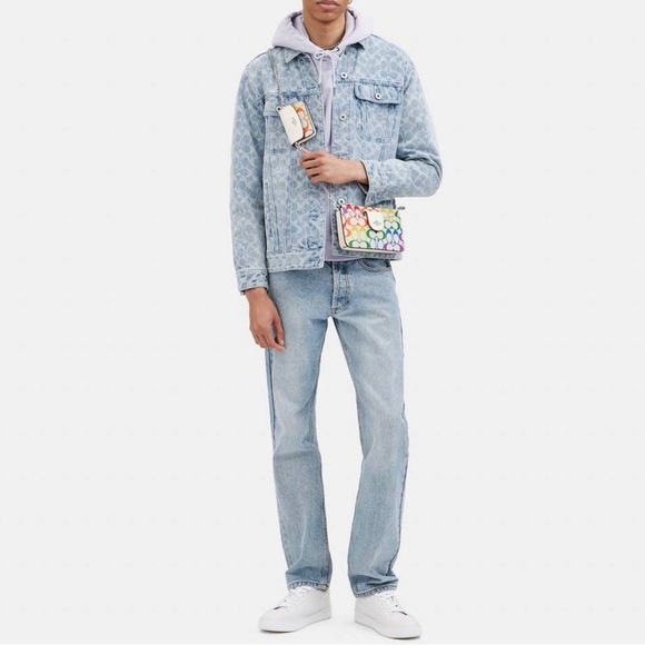 New Coach Poppy Crossbody In Rainbow Signature Canvas Limited Edition 🌈 - Picture 3 of 8